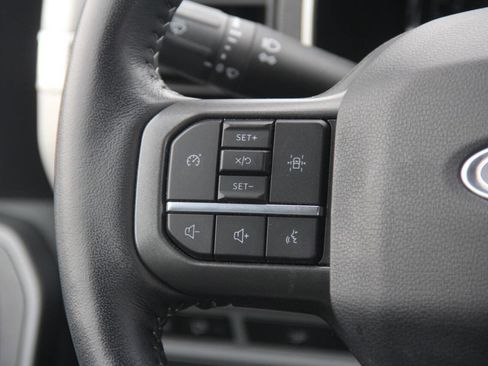 Certified 2022 Ford F150 XLT w/ Equipment Group 302A High image 17