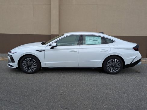 New 2025 Hyundai Sonata SEL FWD image 9