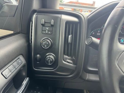 Used 2015 Chevrolet Silverado 1500 LTZ AWD/4WD image 34