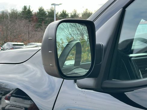 Certified 2024 Nissan Titan SV w/ SV Bronze Edition Package image 12