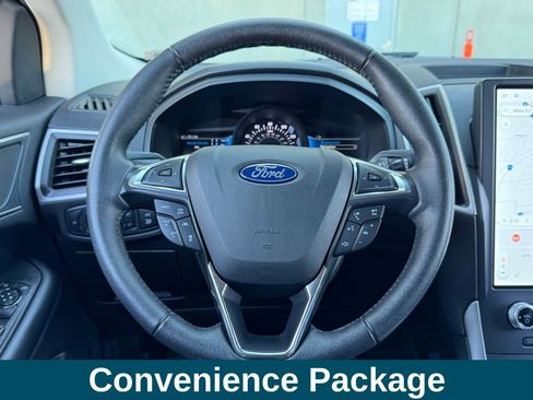 Used 2022 Ford Edge SEL w/ Convenience Package image 8