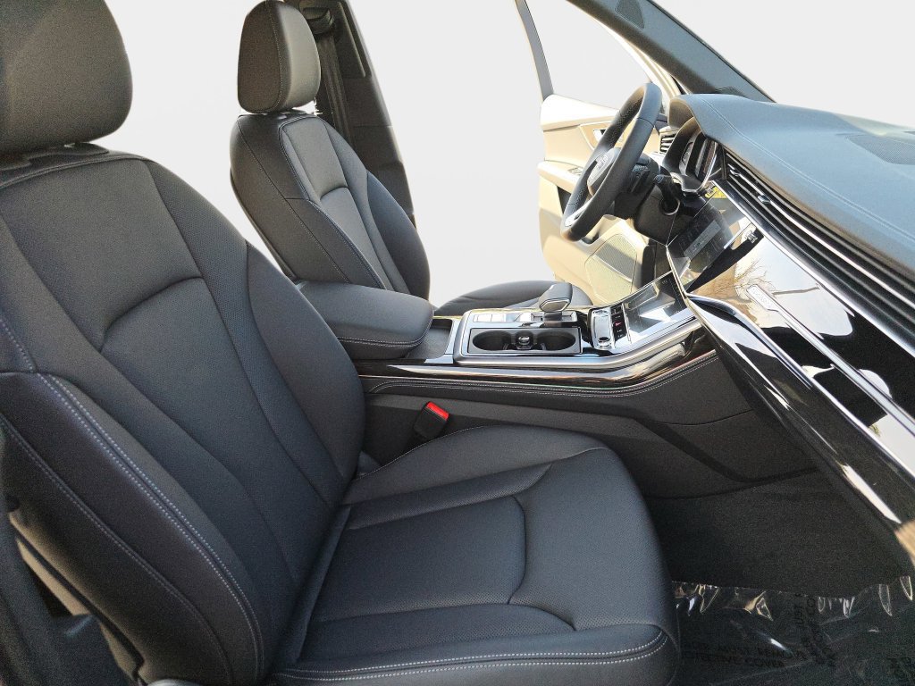 Used 2026 Audi Q7 3.0T Premium Plus AWD/4WD image 10