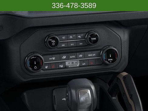 New 2025 Ford Bronco Badlands AWD/4WD image 16