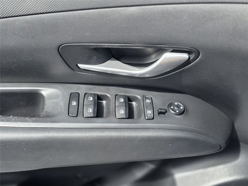 Used 2022 Hyundai Tucson SEL FWD image 14