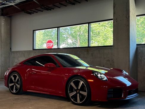 Certified 2025 Porsche 911 Carrera RWD image 13