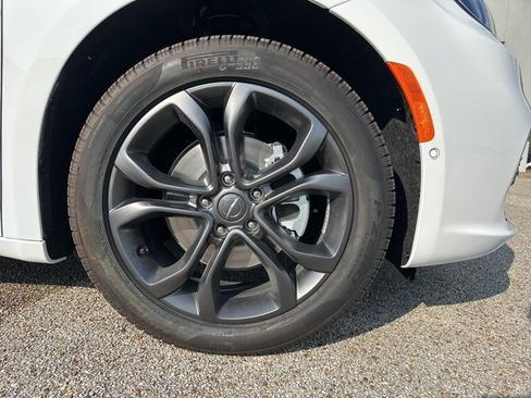 New 2026 Chrysler Pacifica Select image 53