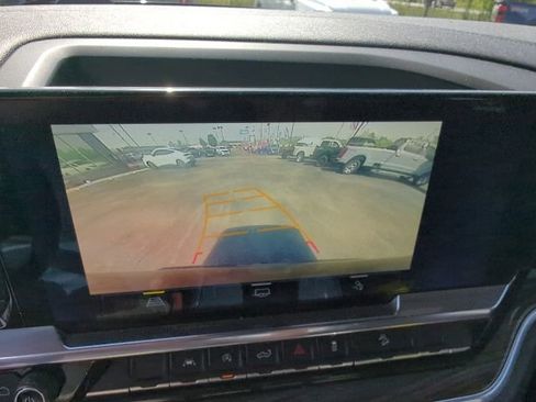 Used 2022 Chevrolet Silverado 1500 RST AWD/4WD image 18