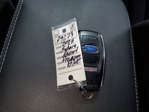 Used 2025 Subaru Ascent Premium image 32