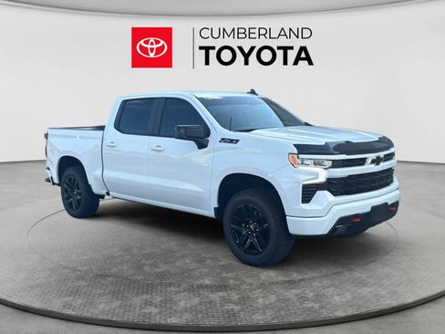 Used 2023 Chevrolet Silverado 1500 RST w/ Z71 Off-Road Package AWD/4WD image 7