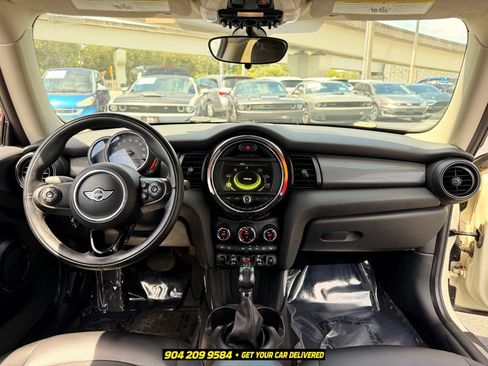 Used 2018 MINI Cooper 2-Door Hardtop FWD image 29