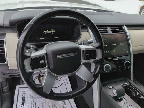Used 2022 Land Rover Discovery S R-Dynamic image 11