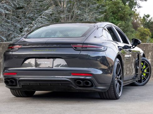 Used 2018 Porsche Panamera Turbo S image 11