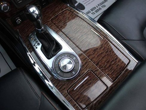 Used 2018 Nissan Armada Platinum w/ Interior Lighting Package AWD/4WD image 23
