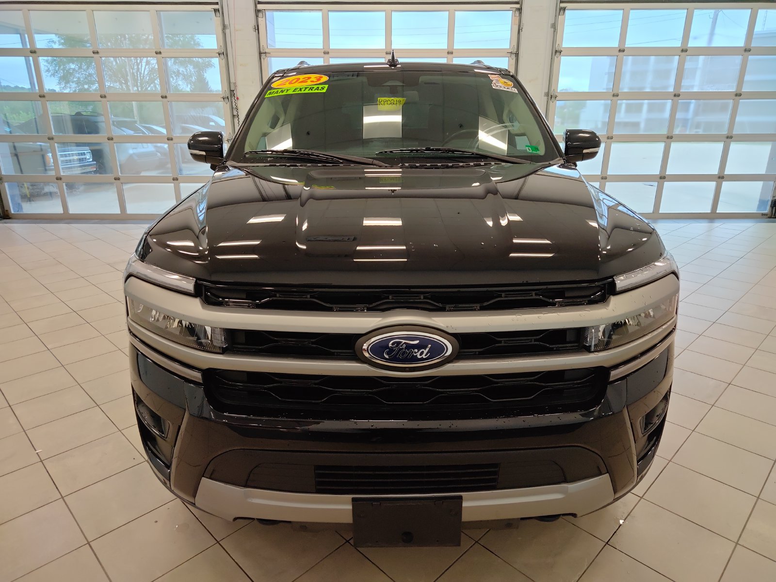Used 2023 Ford Expedition XLT AWD/4WD image 8