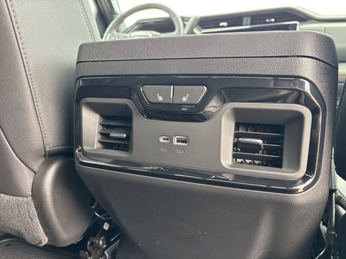 New 2026 GMC Sierra 2500 AT4 w/ AT4 Premium Plus Package image 18