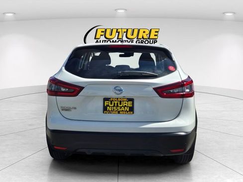 Used 2021 Nissan Rogue Sport S image 5