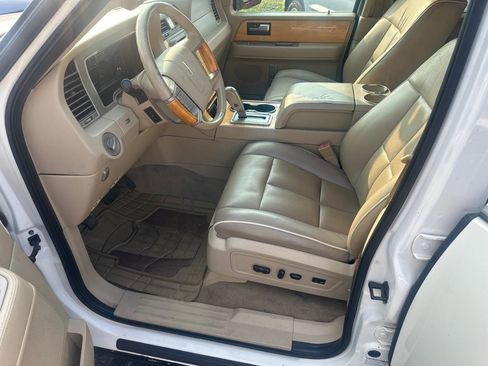 Used 2007 Lincoln Navigator Ultimate AWD/4WD image 20
