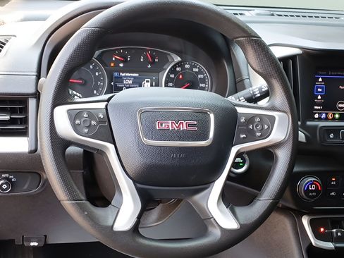 Used 2024 GMC Terrain SLE w/ Driver Convenience Package AWD/4WD image 12
