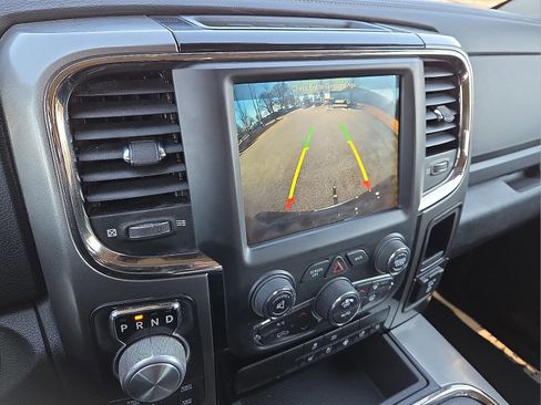 Used 2018 RAM 1500 Sport image 17