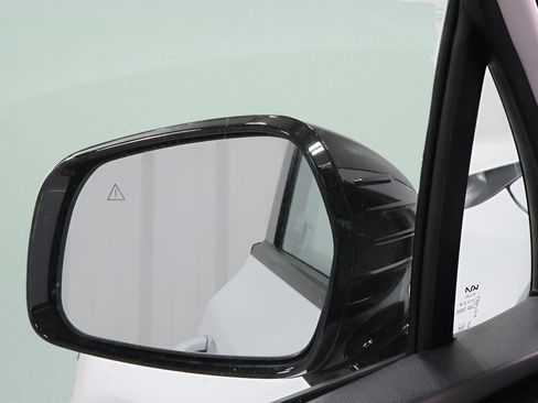 Used 2022 Kia Sorento S w/ Panoramic Sunroof Package FWD image 25