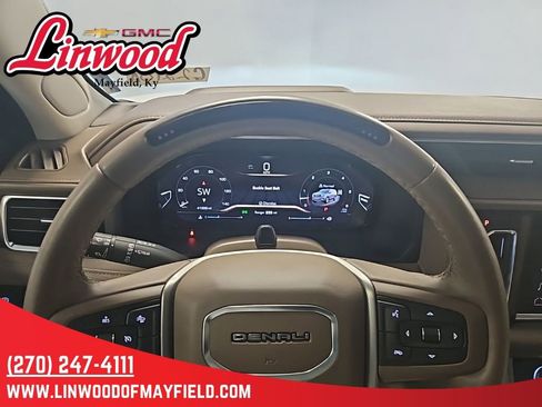 Used 2024 GMC Yukon XL Denali w/ Denali Reserve Package image 26