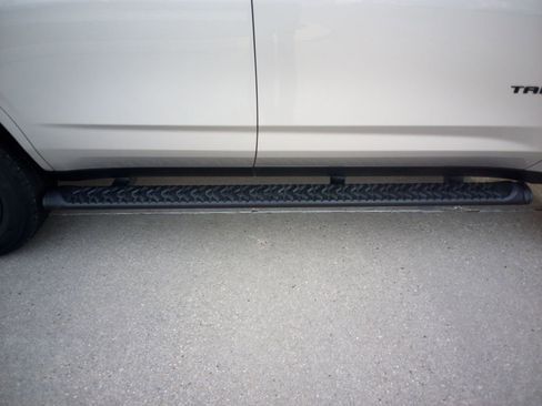 Used 2021 Chevrolet Tahoe Z71 image 31