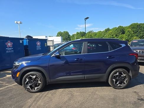 Certified 2024 Kia Seltos EX AWD/4WD image 4