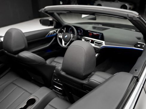 Used 2021 BMW 430i Convertible w/ Premium Package image 70