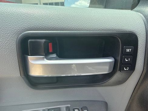 Used 2018 Toyota Sequoia Limited w/ Safety & Convenience Package RWD image 11