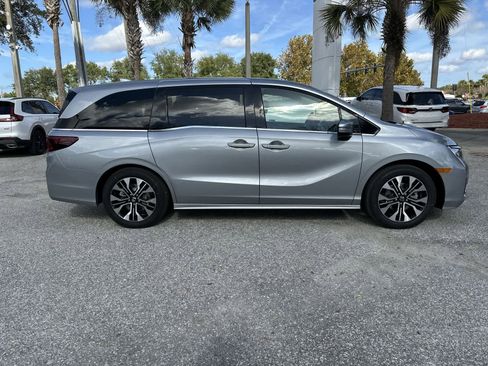 New 2026 Honda Odyssey Elite image 7