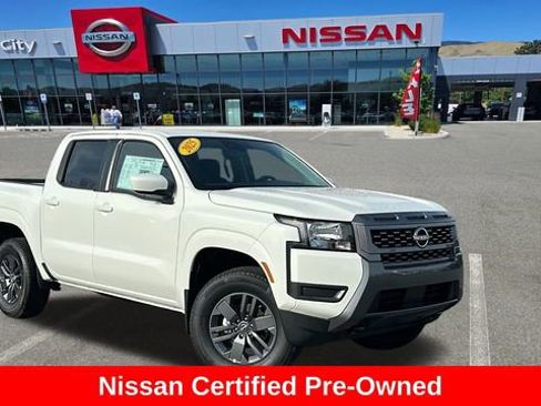 Certified 2025 Nissan Frontier SV image 1