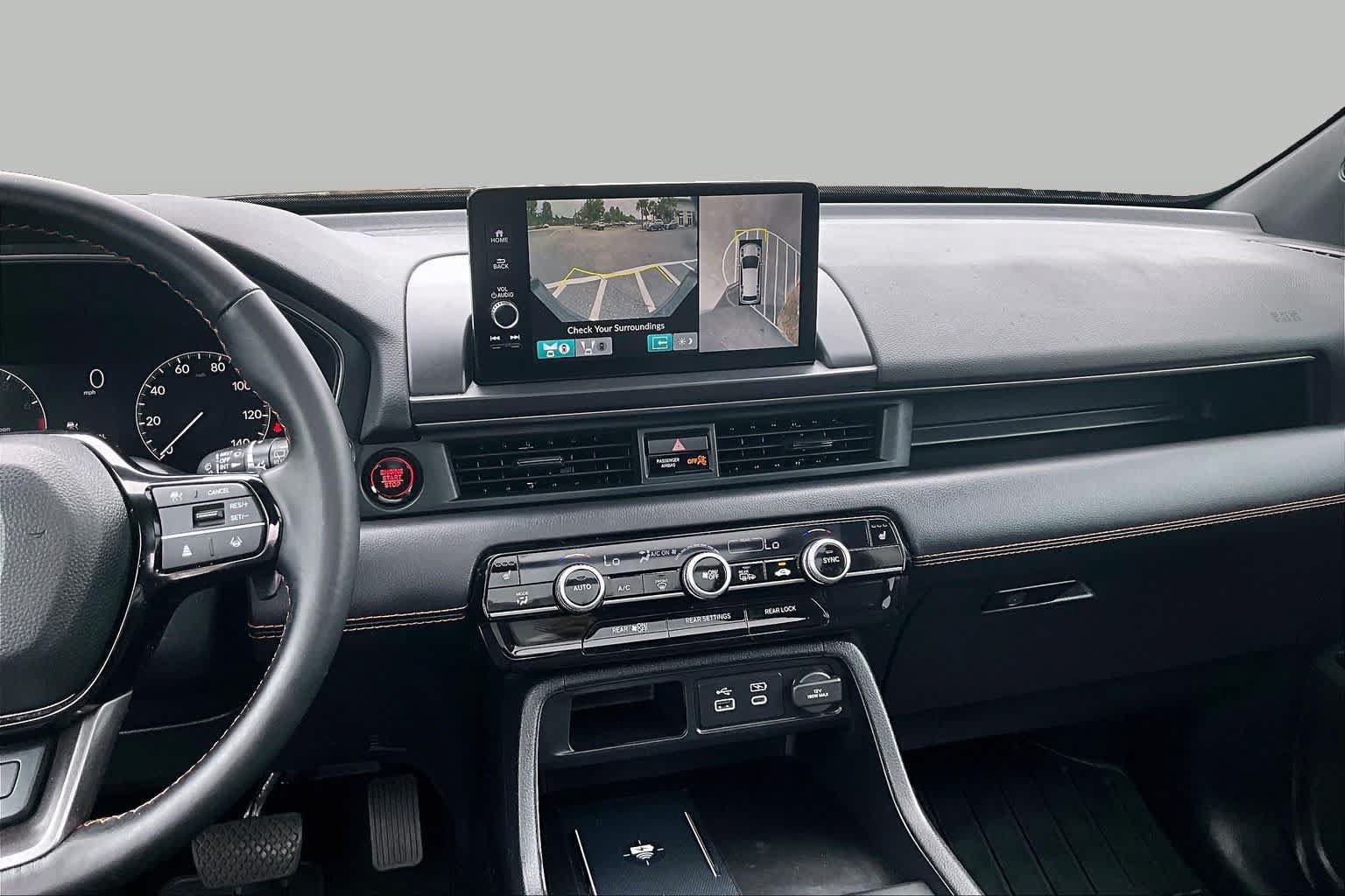 Used 2024 Honda Pilot TrailSport image 7