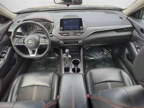 Used 2024 Nissan Altima 2.5 SR FWD image 16