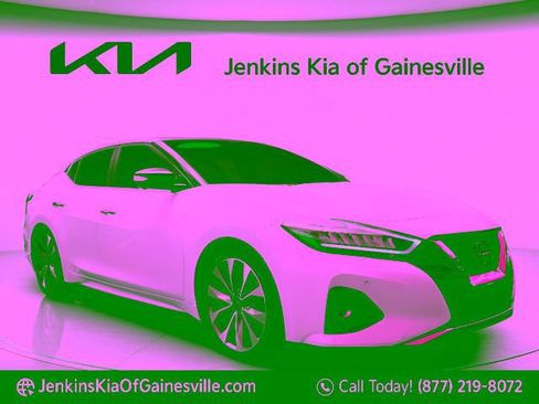 Used 2023 Nissan Maxima Platinum w/ Sport Mat Group FWD image 2