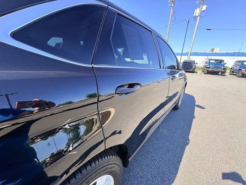 Used 2020 Ford Edge SEL AWD/4WD image 11