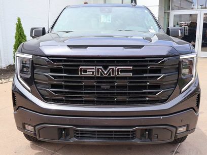 New 2026 GMC Sierra 1500 Elevation w/ Elevation Premium Package