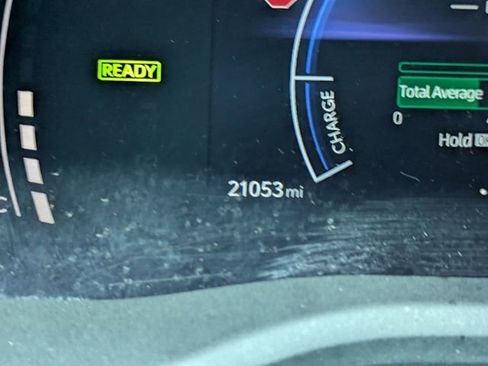 Used 2025 Toyota Camry SE image 28