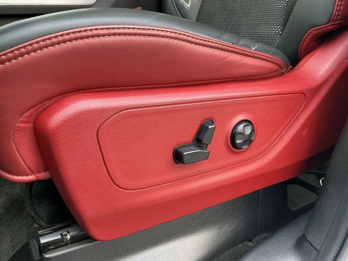 Used 2019 RAM 1500 Rebel w/ Level 2 Equipment Group AWD/4WD image 14