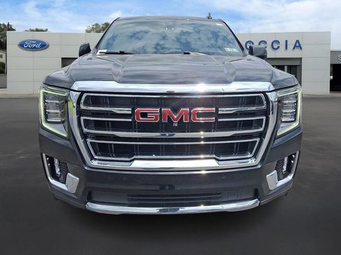 Used 2022 GMC Yukon SLT w/ SLT Luxury Package AWD/4WD image 2