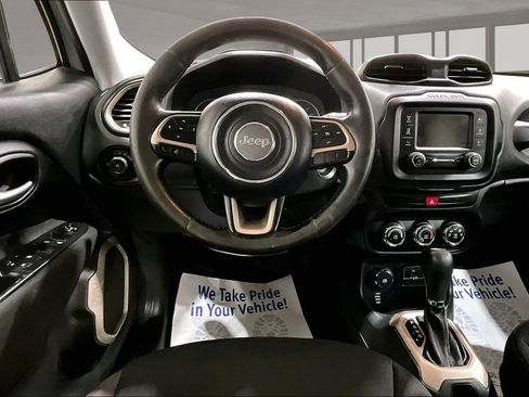 Used 2016 Jeep Renegade Latitude AWD/4WD image 5