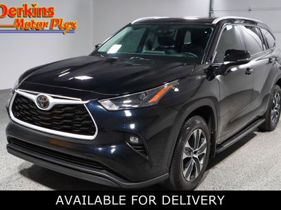 Used 2024 Toyota Highlander XLE