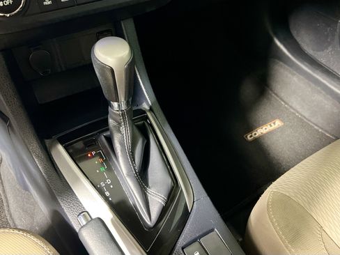 Used 2016 Toyota Corolla LE image 15