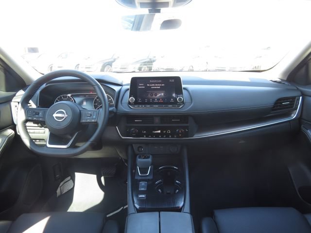 Used 2024 Nissan Rogue SV w/ SV Premium Package FWD image 15