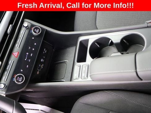 Used 2025 Hyundai Sonata SEL FWD image 28