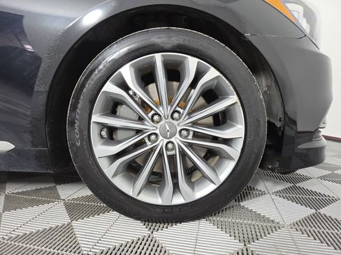 Used 2017 Genesis G80 3.8 AWD/4WD image 9