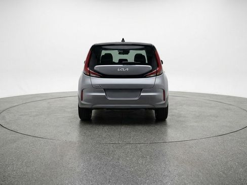 Used 2025 Kia Soul LX w/ LX Technology Package image 7
