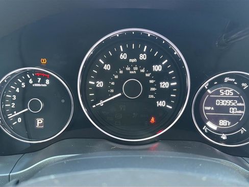 Used 2022 Honda HR-V LX image 24