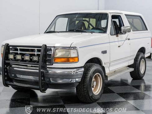 Used 1994 Ford Bronco XLT image 17