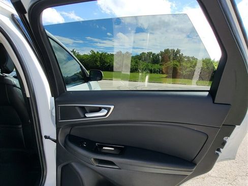 Used 2019 Ford Edge SEL w/ Equipment Group 201A FWD image 26