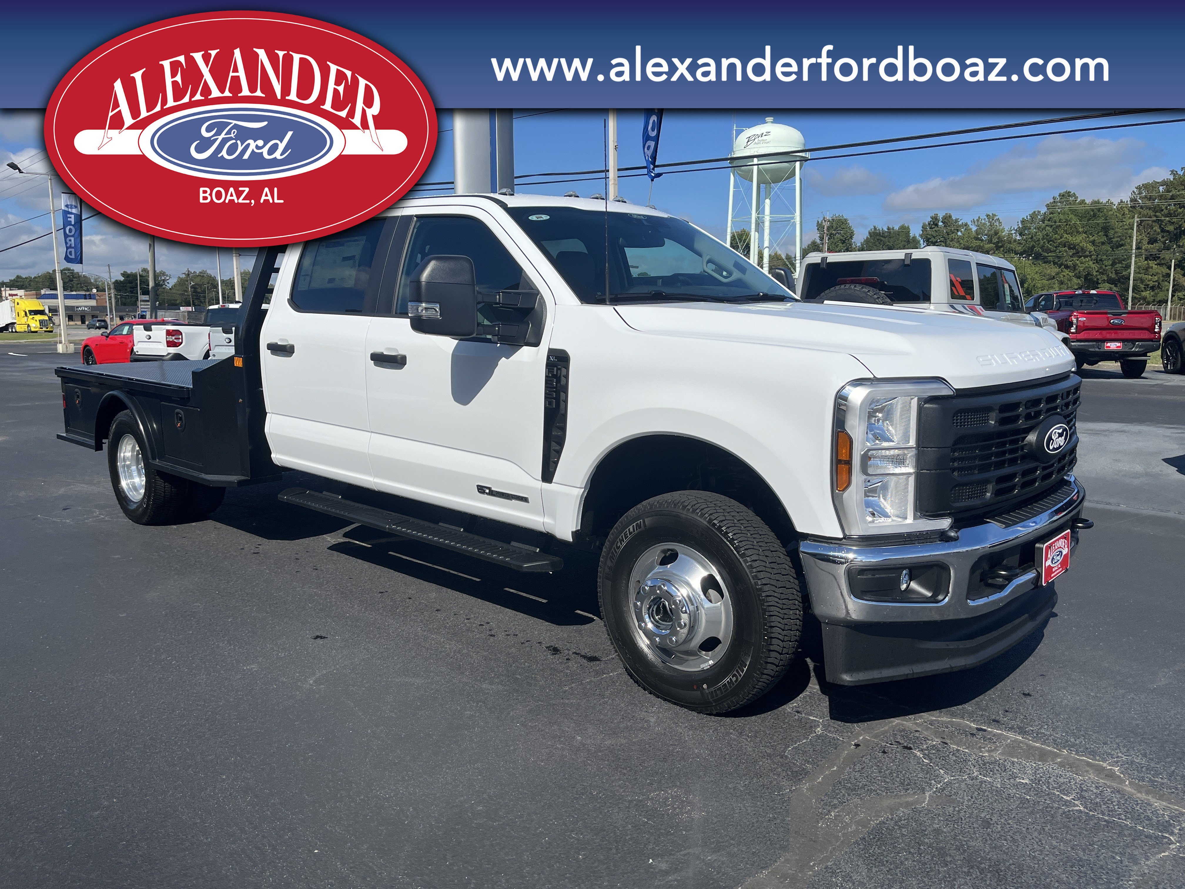 New 2027 Ford F350 XL w/ XL Chrome Package AWD/4WD image 3